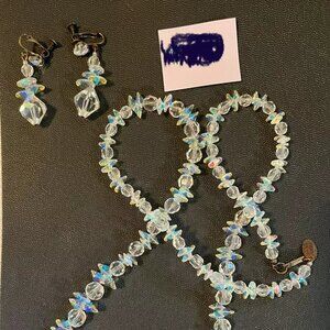 Vintage*Miriam Haskell* necklace + earrings Set; Faceted Lucite Beads